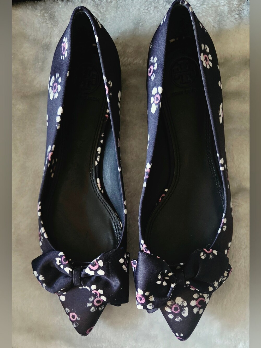 Tory Burch Navy Floral Bow Pointed Flats